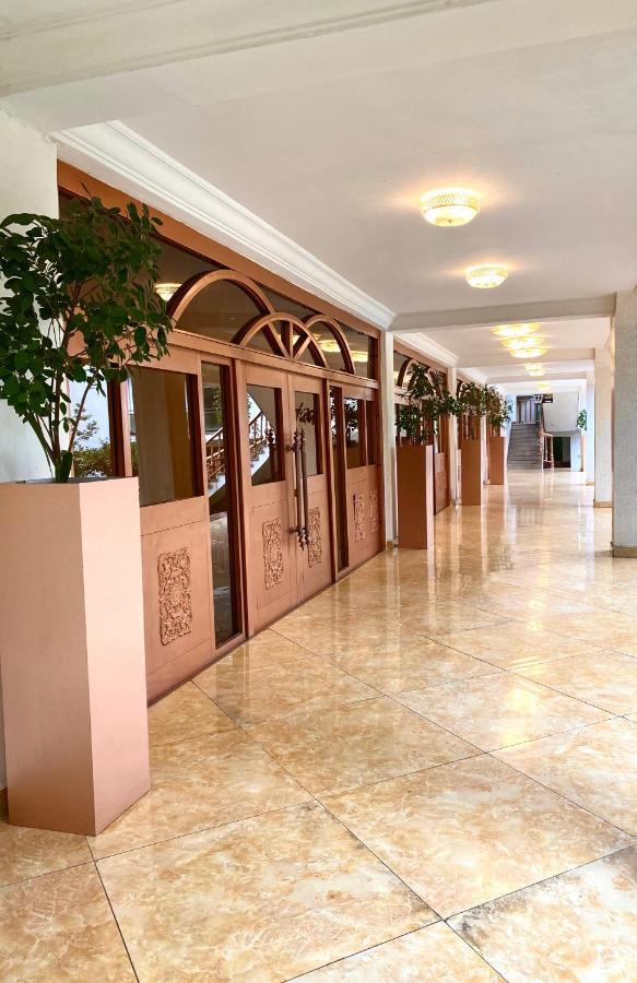 De Leopol Hotel Аддис-Абеба Экстерьер фото